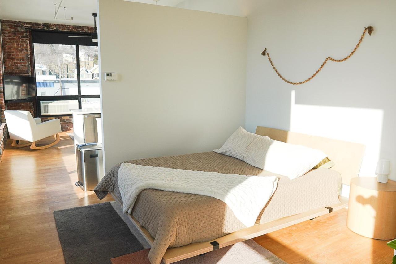 Enger Lofts Hotel Duluth Bagian luar foto
