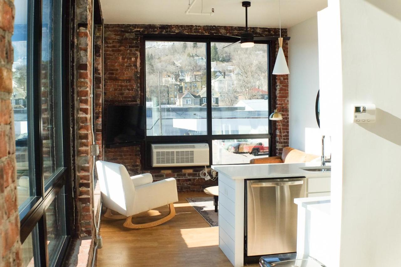 Enger Lofts Hotel Duluth Bagian luar foto