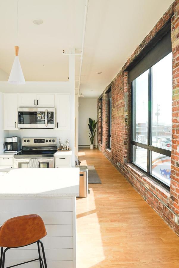 Enger Lofts Hotel Duluth Bagian luar foto